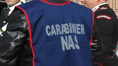 Carabiniere con pettorina NAS